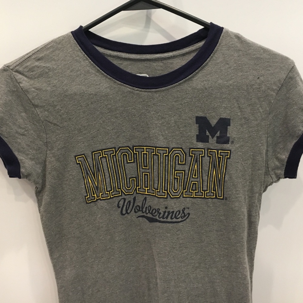Woman’s Michigan Wolverines Short Sleeve TShirt